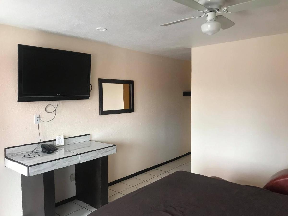 Costa Mar Motel Ensenada Bagian luar foto