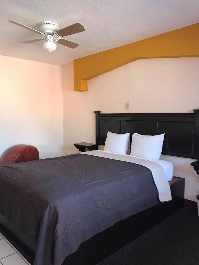 Costa Mar Motel Ensenada Bagian luar foto